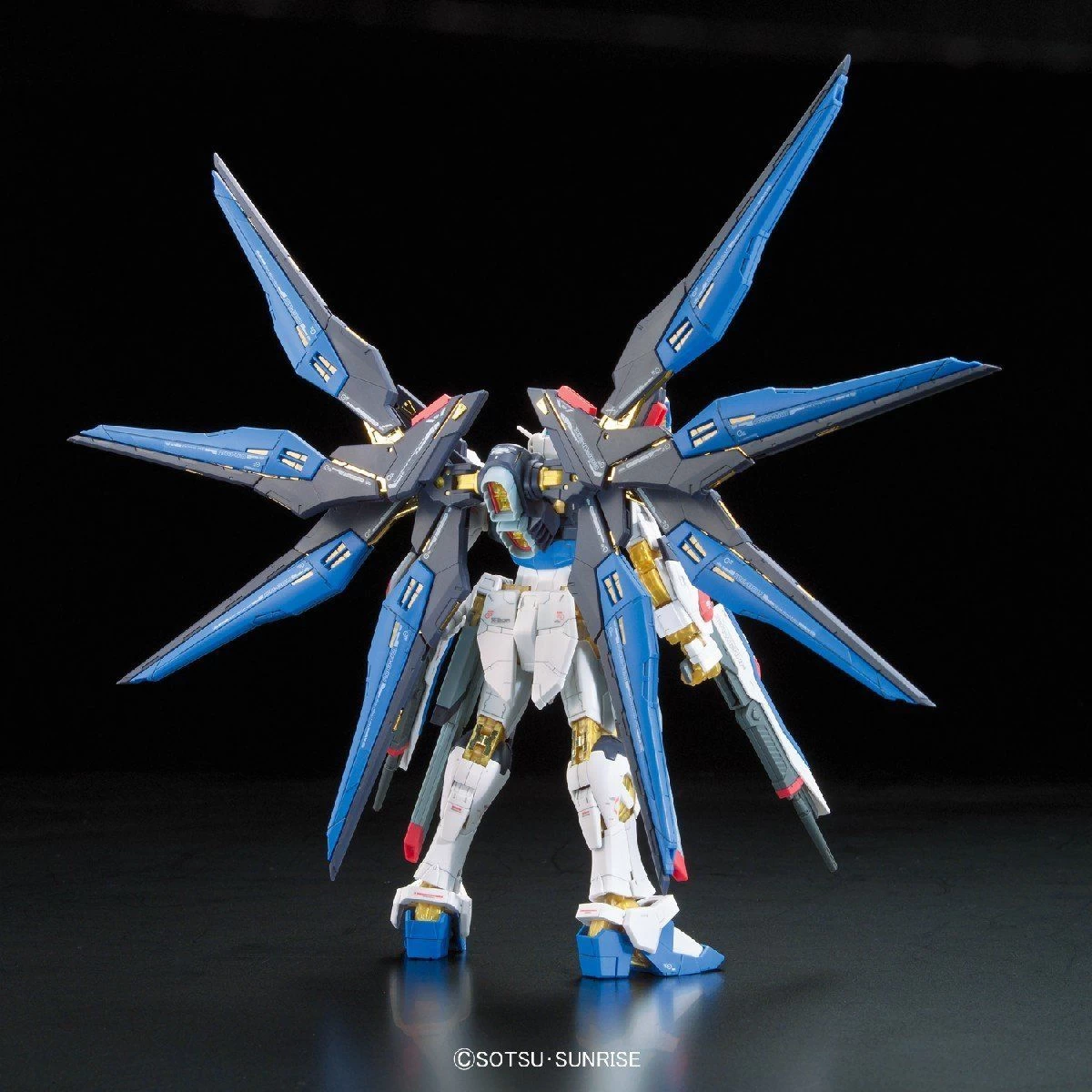 Bandai Gundam 1/144 RG #14 Seed Destiny ZGMF-X20A Strike Freedom Gundam Model Kit - Image 2