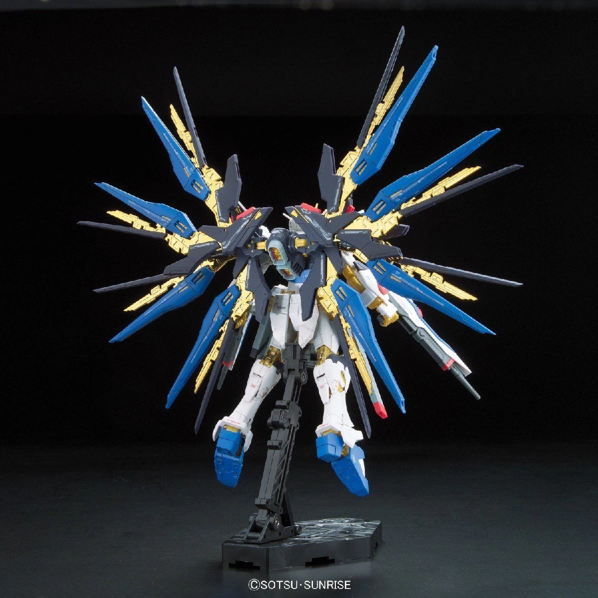 Bandai Gundam 1/144 RG #14 Seed Destiny ZGMF-X20A Strike Freedom Gundam Model Kit - Image 12