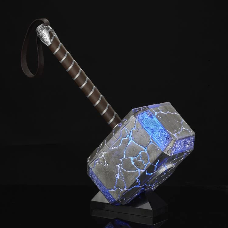 Hasbro Marvel Legends Thor: Love And Thunder Mjolnir Prop Replica - Image 3